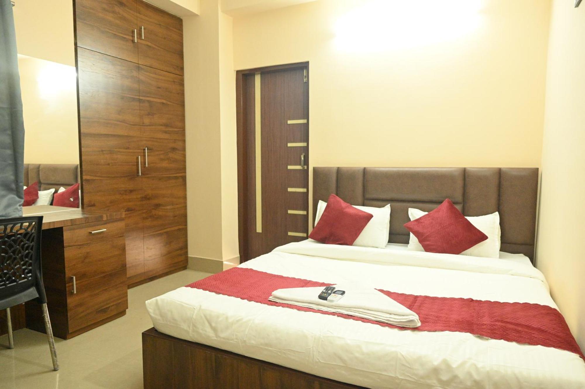 Sunflower Guest House กูวาฮาติ ภายนอก รูปภาพ