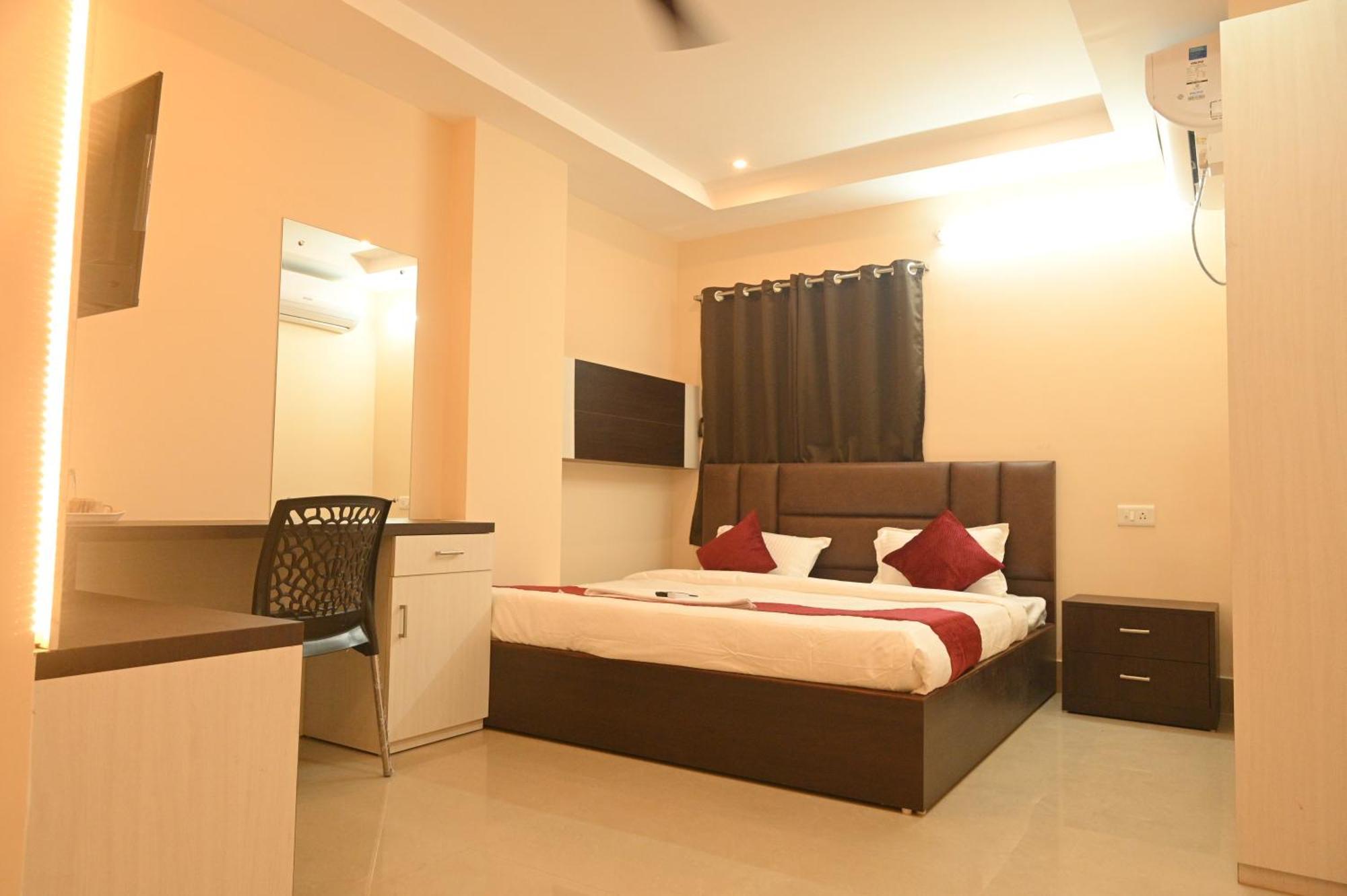 Sunflower Guest House กูวาฮาติ ภายนอก รูปภาพ