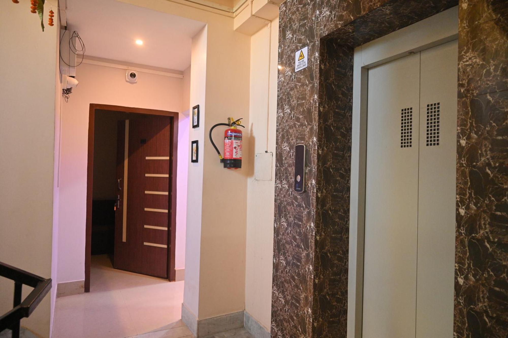 Sunflower Guest House กูวาฮาติ ภายนอก รูปภาพ